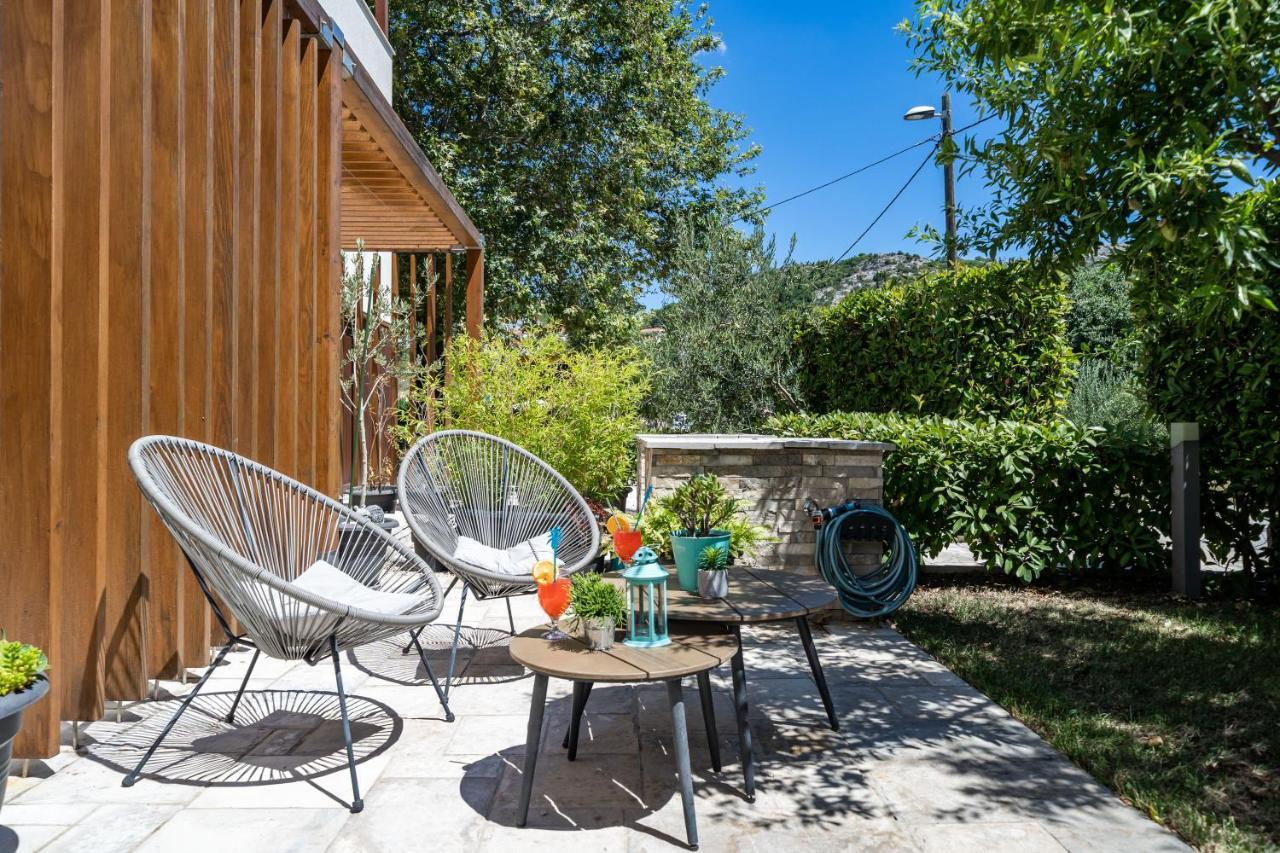 Stay U-Nique Studio Apartment In Orasac Bagian luar foto