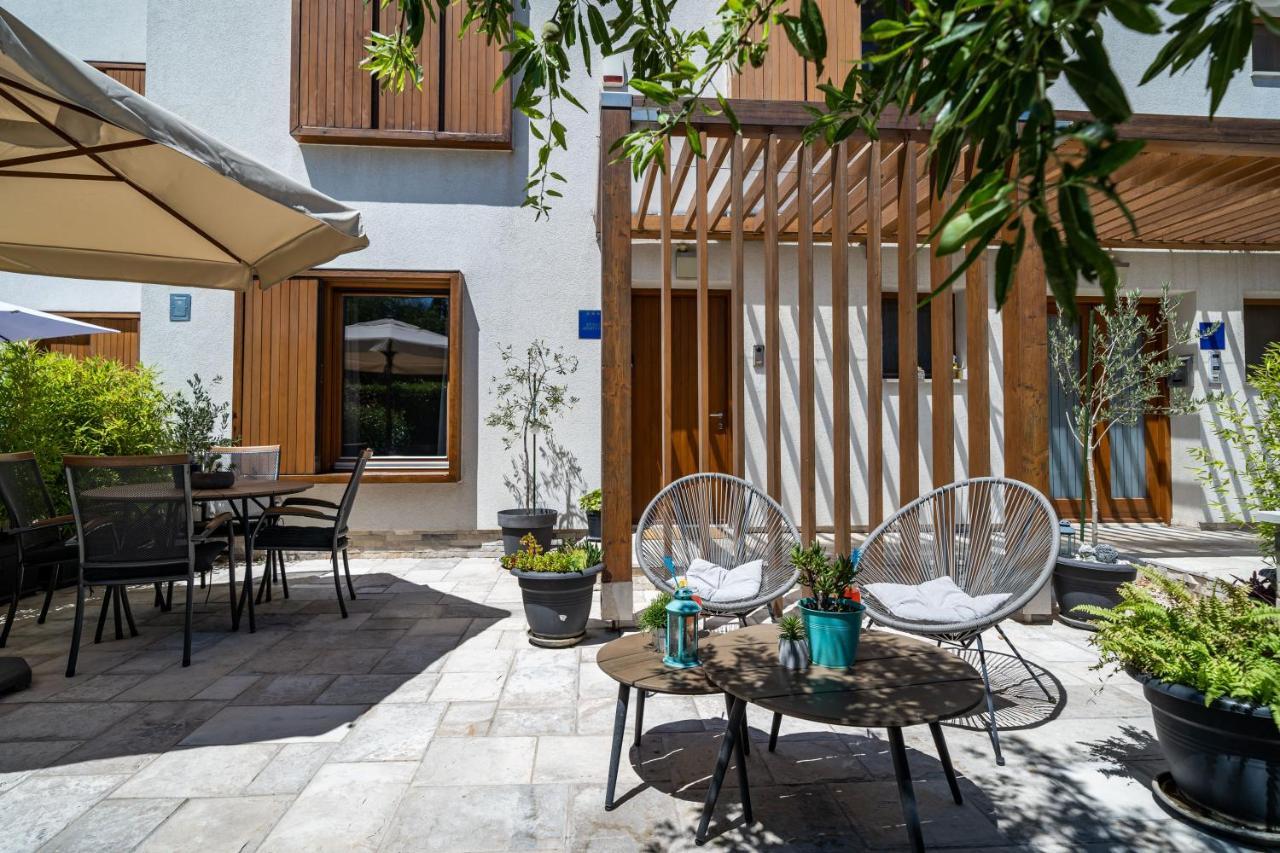 Stay U-Nique Studio Apartment In Orasac Bagian luar foto
